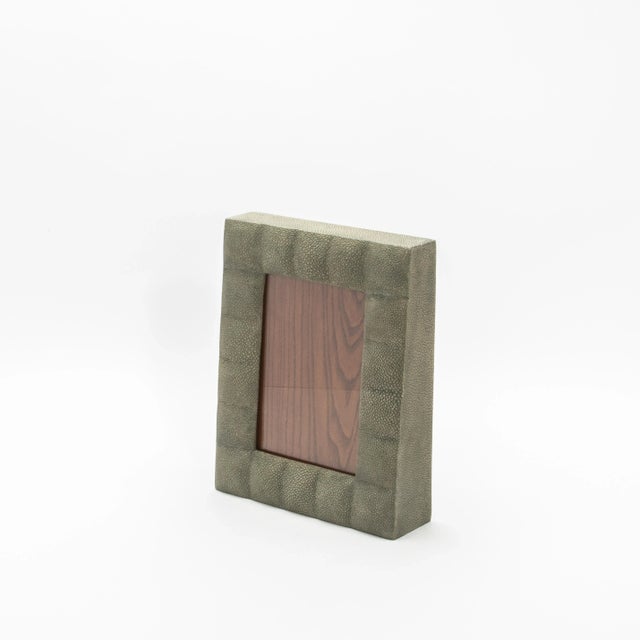 This luxurious 5" x 7" picture frame by R&Y Augousti is crafted in their signature quilted grey shagreen, exuding both...