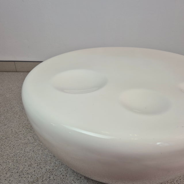 Space Age Fiberglass Coffee Table, 1970s For Sale - Image 4 of 8