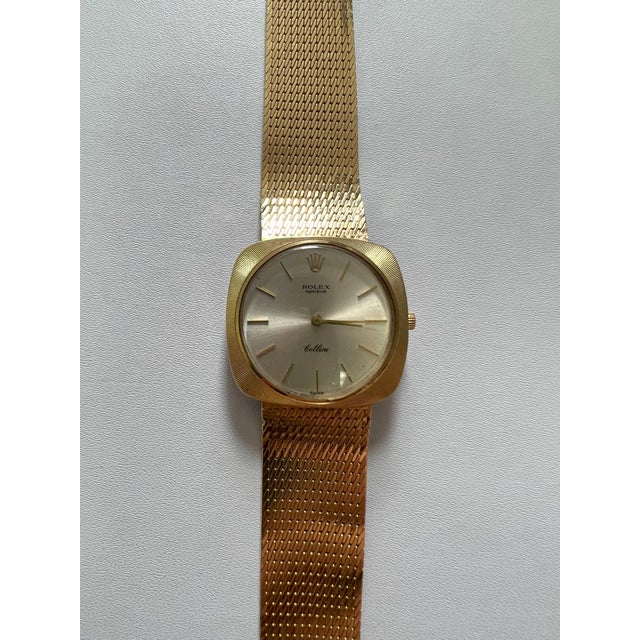Modern Rolex Cellini White Round Cushion Dial 14 Karat Yellow Gold Vintage Watch For Sale - Image 3 of 11