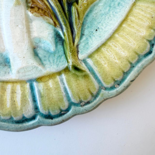 Late 19th Century Antique 1890s French Majolica Asparagus Plate With Artichoke Sauce Well For Sale - Image 5 of 5