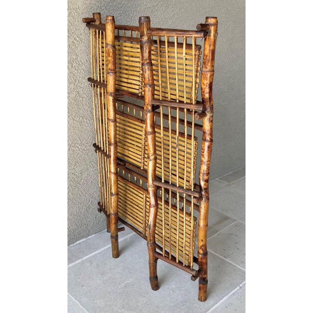 Mid 20th-Century 3-Tier Tortoiseshell Bamboo Bookshelf – Folds Flat for Storage For Sale - Image 13 of 18
