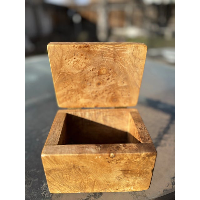 1980s Handmade Birdseye Maple Box, Dovetailed and Signed by the Artist For Sale In Reno/Lake Tahoe - Image 6 of 6