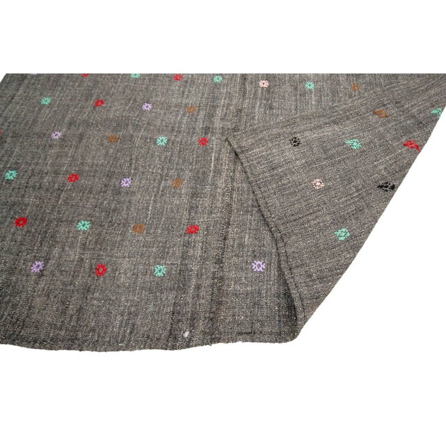 Mid 20th Century Mid 20th Century Embroidered Gray Vintage Kilim Rug For Sale - Image 5 of 7