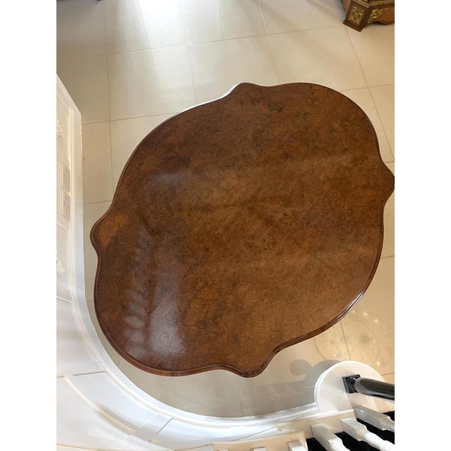 Victorian 6-Seater Centre or Dining Table in Burr Walnut, 1850s For Sale - Image 9 of 18