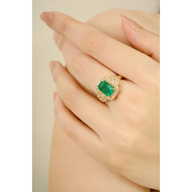 Green Vintage Inspired 14k Gold 2.78Ct Emerald and Diamond Halo Cocktail Ring Size 6 For Sale - Image 8 of 11