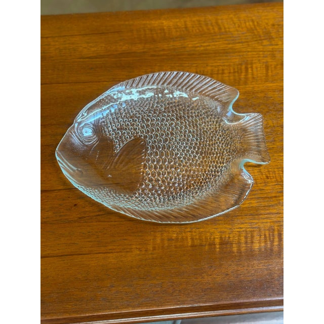 Vintage Arcoroc France Clear Glass Fish Plates – Mid-Century French Serving Platters (Set of 2) For Sale In Los Angeles - Image 6 of 8