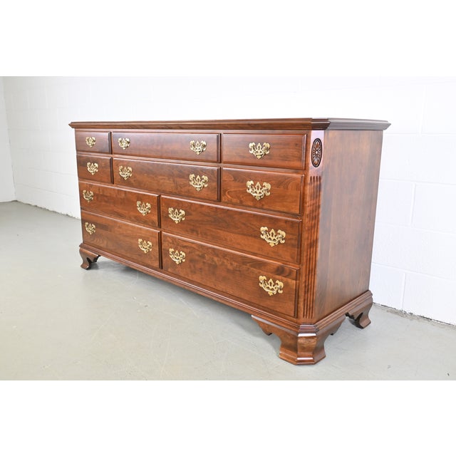 Traditional Ethan Allen Georgian Court Cherry Dresser For Sale - Image 3 of 13