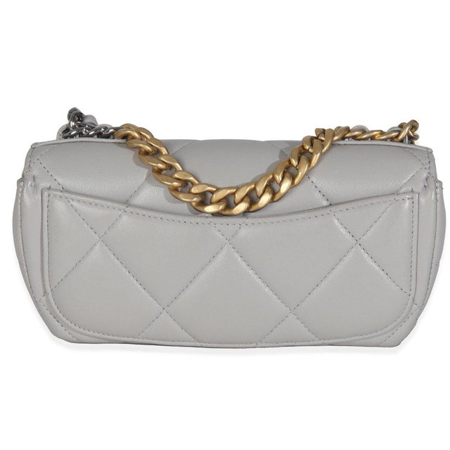 Chanel Grey Quilted Lambskin Chanel 19 Sunglasses Case With Chain For Sale - Image 4 of 8