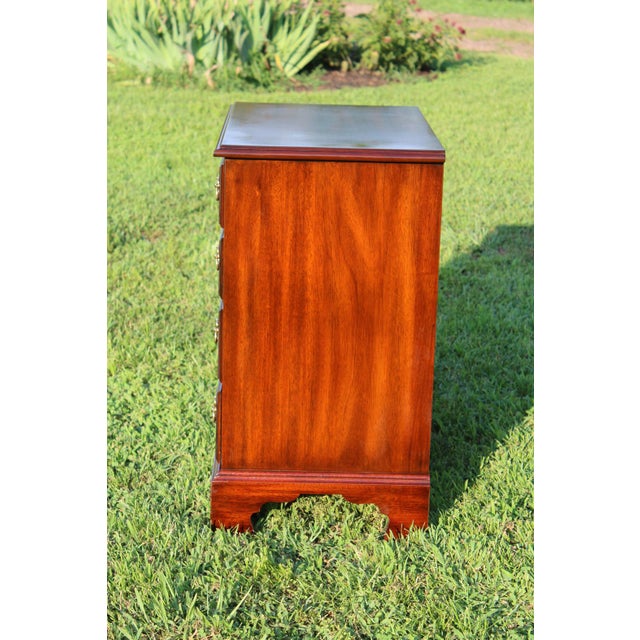 Henkel-Harris Mahogany Nightstands—A Pair For Sale - Image 13 of 18