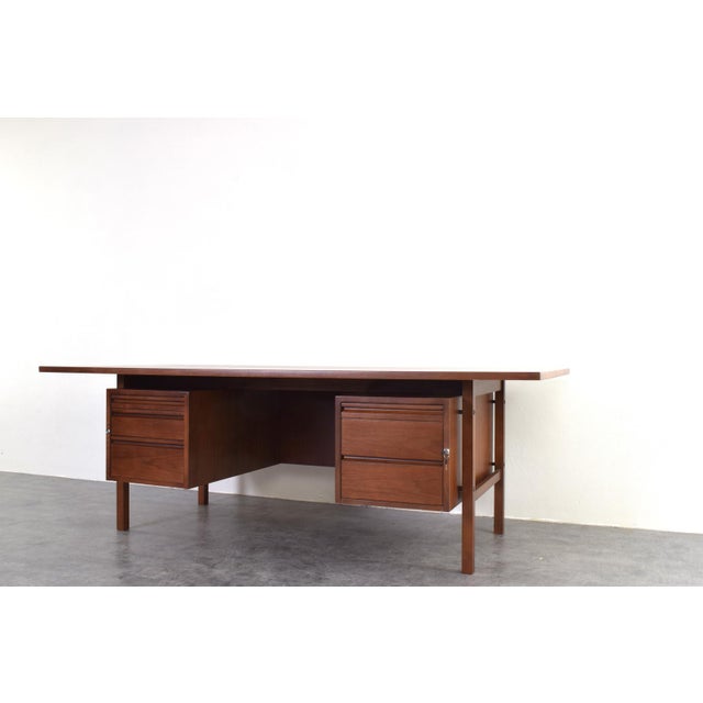 Large Mid-Century Modern American Walnut Executive Desk, 1970s For Sale - Image 6 of 18