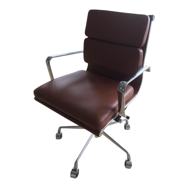 Laura davidson furniture soho soft pad management chair clearance