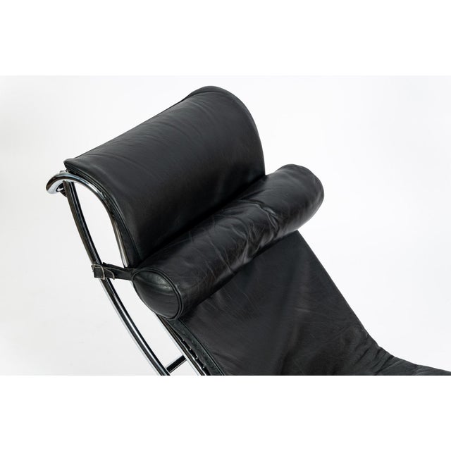 Cassina Lc4 Black Leather Chaise Lounge Chair by Le Corbusier 1994 For Sale - Image 12 of 18