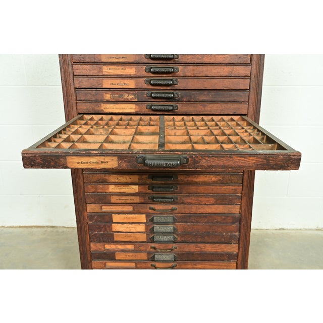 Brown Antique Oak 25-Drawer Architect's Blueprint Flat File Cabinet by Hamilton, Circa 1900 For Sale - Image 8 of 14
