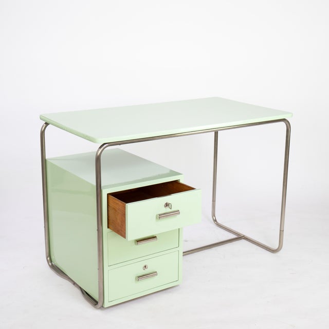 1930s Bauhaus Desk Steel Pipe Chrome Plated Desk, 1930s For Sale - Image 5 of 11