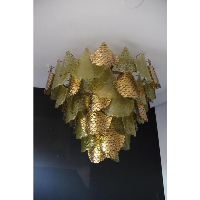 Mid-Century Modern Green and Gold Murano Glass Chandelier with Scale Decoration, 2000s For Sale - Image 3 of 18