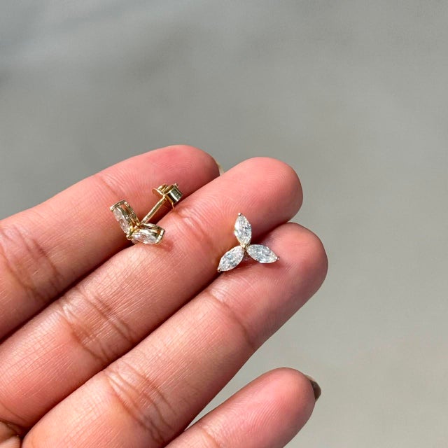 14k Yellow Gold 1ct Marquise Diamond Trio Flower Modern Stud Earrings- A Pair For Sale In New York - Image 6 of 15