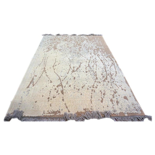 Condition: New Origin: Nepal Design: Modern Actual size: 4.3 x 5.10 Color: Taupe, Ivory, Light Grey, Dark Grey Content:...