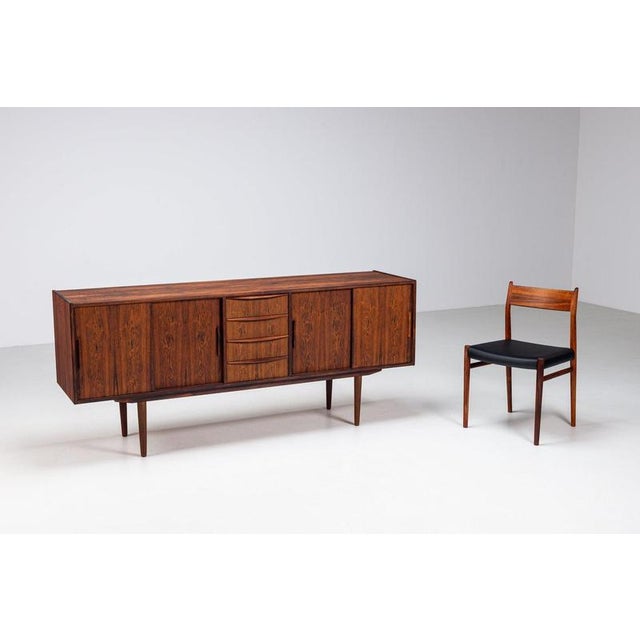 Brown Scandinavian Symmetric Sideboard in Rosewood, Denmark, 1960 For Sale - Image 8 of 18