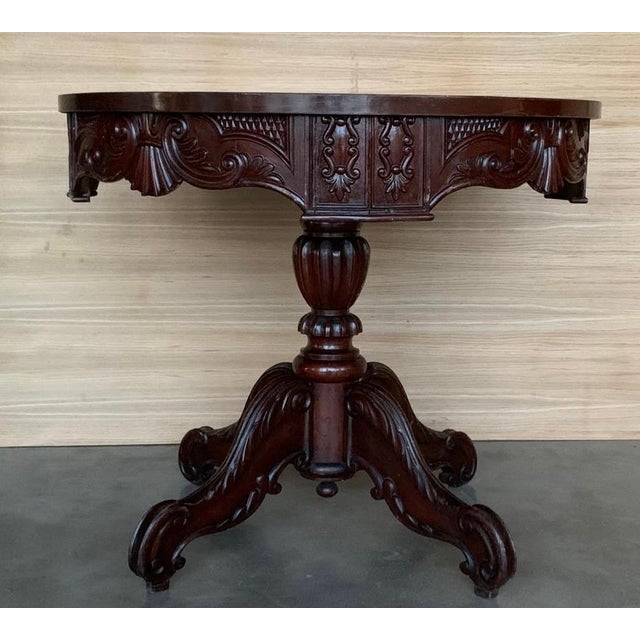Early 20th Century French Victorian Mahogany Carved Round Center Pedestal Table For Sale - Image 11 of 18