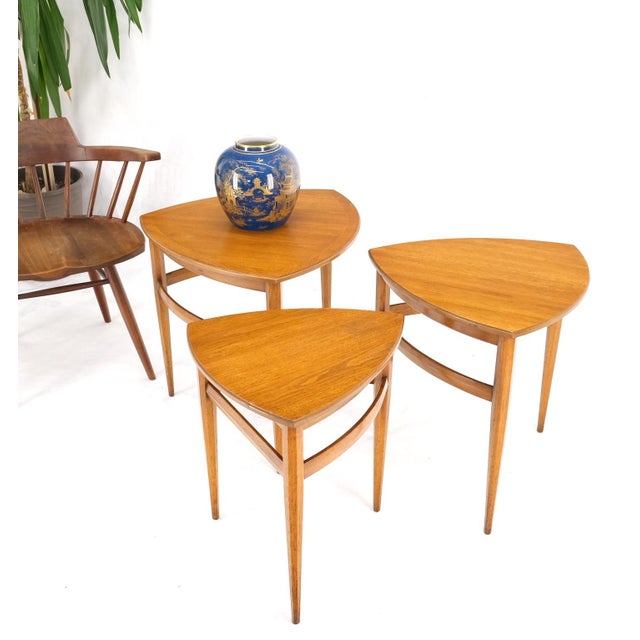 Mid-Century Modern Set of Mid-Century Modern Three Rounded Triangle Shape Nesting Stacking Tables For Sale - Image 3 of 14