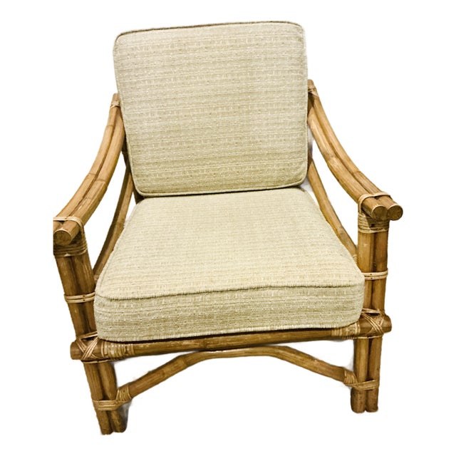 Vintage Mid-Century Modern Rattan Lounge Chair With Original Cushions For Sale