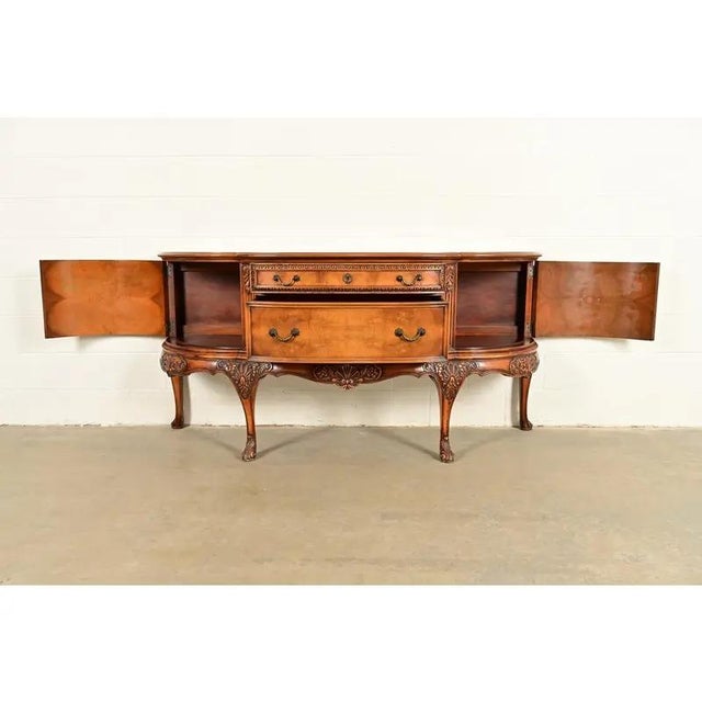 1920s Berkey & Gay Antique Georgian Burled Walnut Bow Front Sideboard or Bar Cabinet, Circa 1920s For Sale - Image 5 of 13