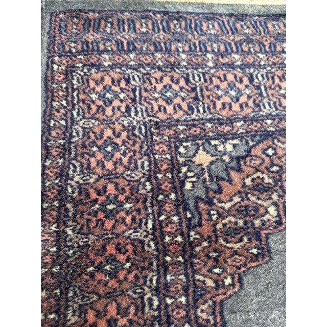 Vintage Small Pakistani Rug from Bobyrugs, 1980s For Sale - Image 9 of 14