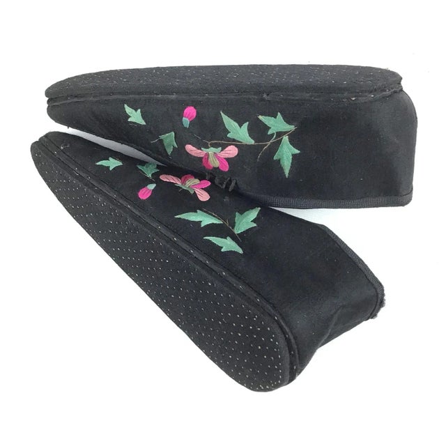 Antique Silk Chinese Bounding Shoes For Sale - Image 9 of 12