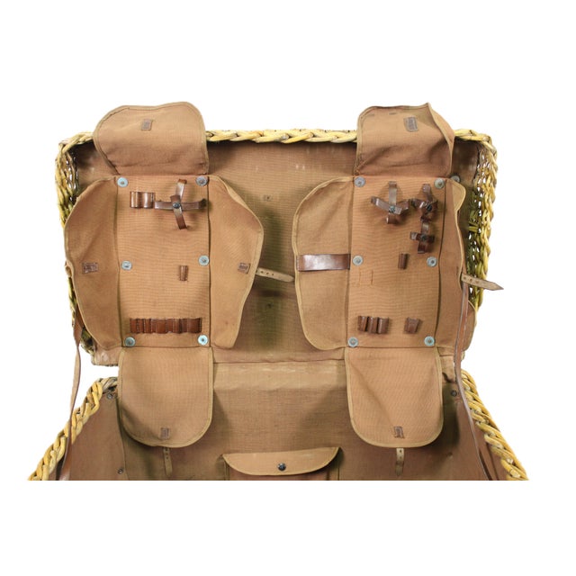 Wood Late 19th Century Basket Carriage, 1890s For Sale - Image 7 of 8