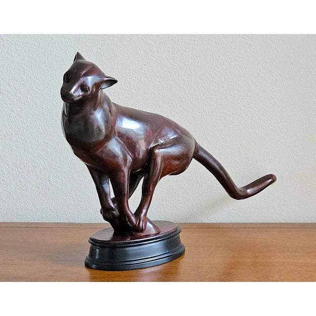 Hollywood Regency Art Deco Style Patinated Bronze Charging Panther Sculpture on Tiered Base – Hollywood Regency Statement Piece For Sale - Image 3 of 17