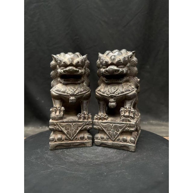 Late 20th Century Pair of Taihang Rock Stone Guardian Lions – Feng Shui Entryway Protection & Wealth Attraction Statues For Sale - Image 4 of 6