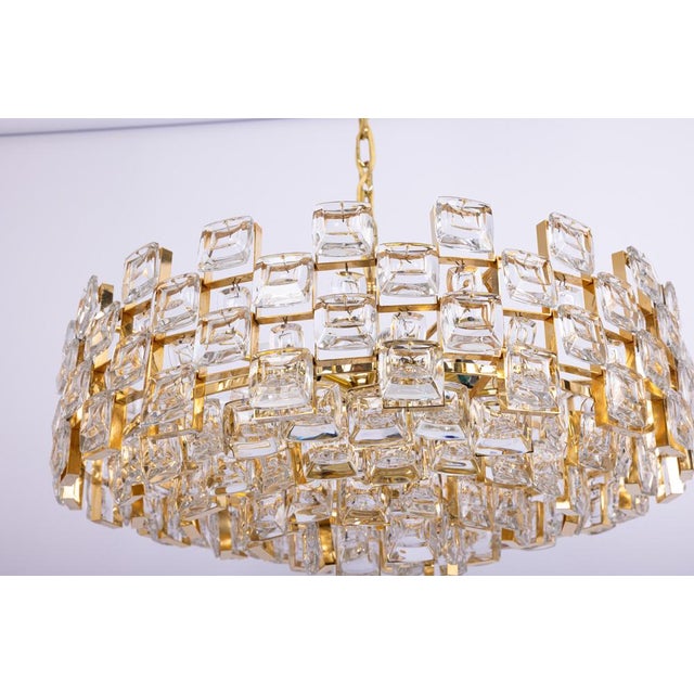 Large Gilt Brass Crystal Chandelier by Sciolari for Palwa, Germany, 1970s For Sale - Image 4 of 18