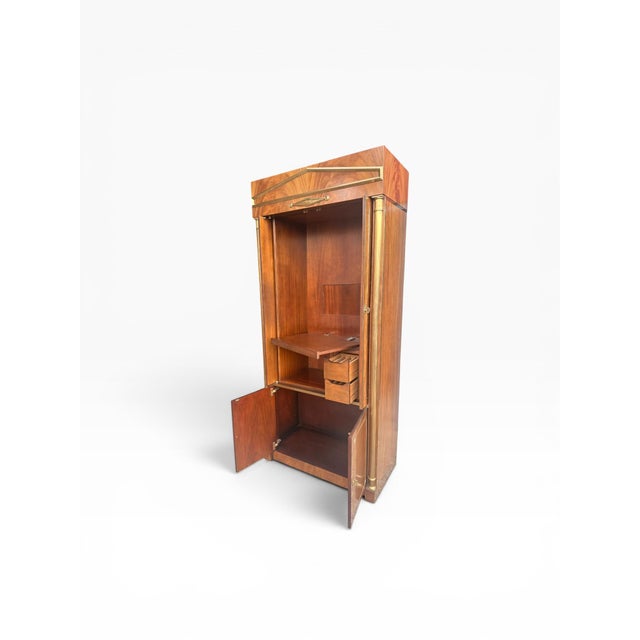 1980s Vintage Mastercraft Brass-Mounted Walnut Media Armoire / Bar Cabinet For Sale - Image 5 of 13