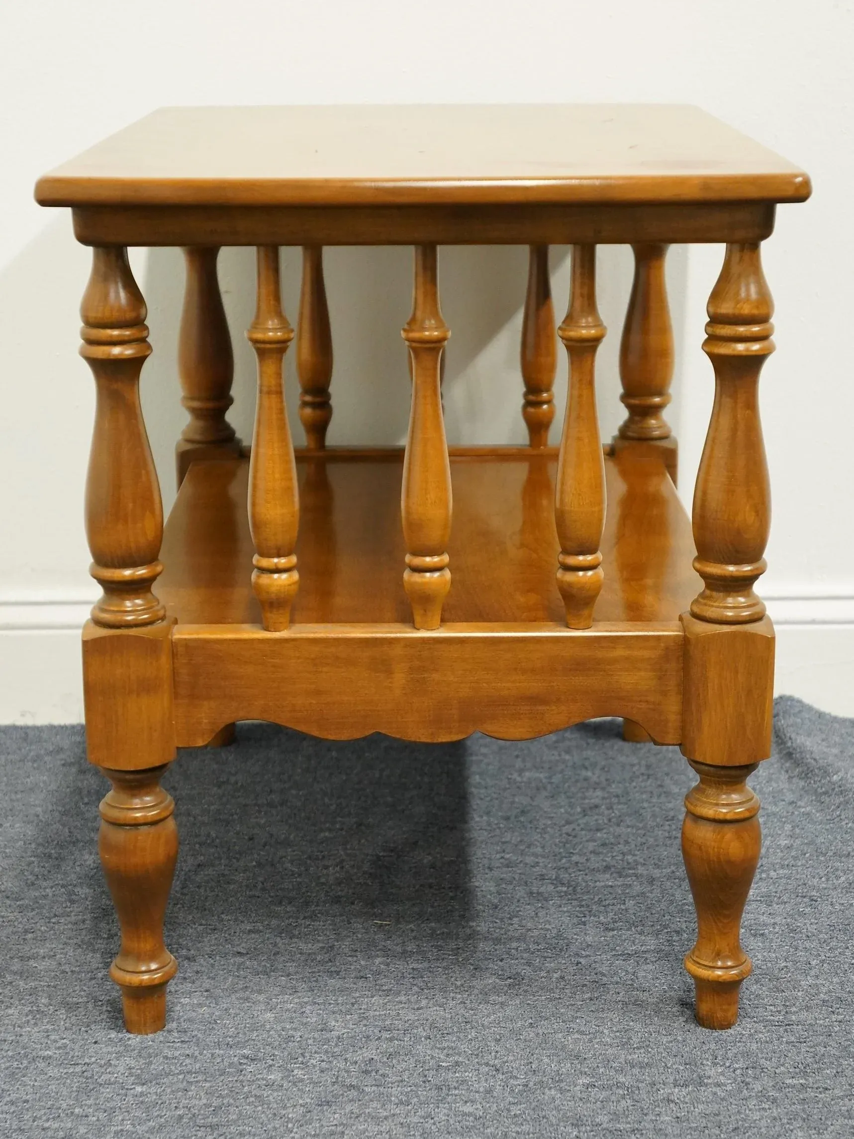 Ethan Allen Heirloom Nutmeg Maple Colonial Early American 27
