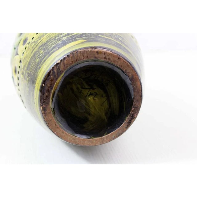 Italian Ceramic Vase by Aldo Londi for Bitossi, 1960s For Sale - Image 6 of 11