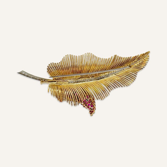 Gold 1940s Deco 18k Gold Leaf With Ruby and Diamond Spadix Brooch For Sale - Image 8 of 9