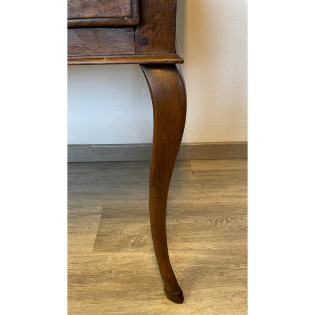 Brown Louis XV Walnut Writing Table, 1750 For Sale - Image 8 of 12