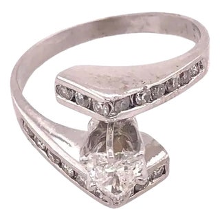 14 Karat White Gold Engagement Ring / Bridal Ring 1 Carat Total Diamond Weight For Sale