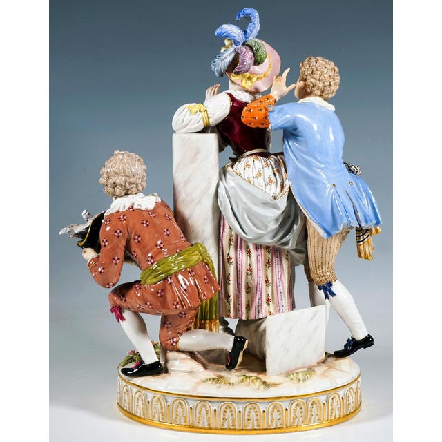 Large Meissen Roccoco the Approach Figurine attributed to J.C. Schoenheit, 1850 For Sale - Image 4 of 10