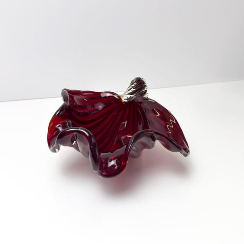 Red Large Red Sommerso Murano Glass Shell Bowl attributed to Alfredo Barbini, 1960s For Sale - Image 8 of 12