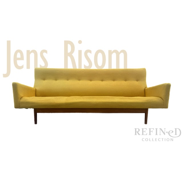 This vintage sofa Attributed to Jens Risom exemplifies the designer’s iconic Mid-Century Modern aesthetic, featuring...