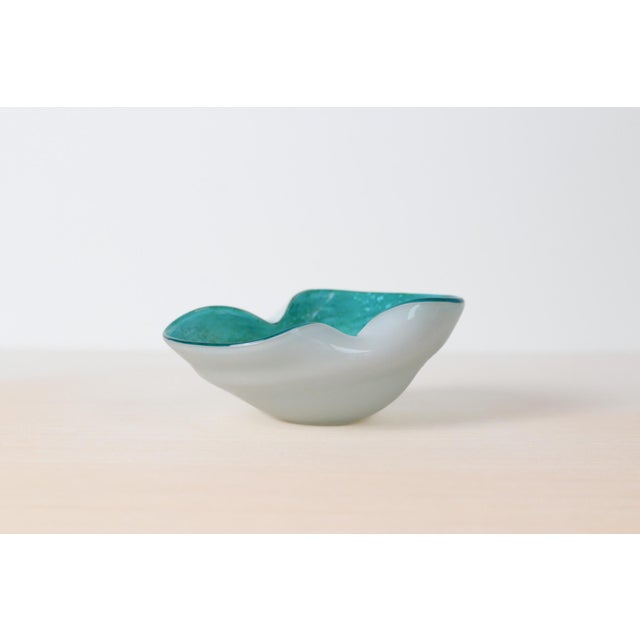 1960s Mid-Century Murano Art Glass Bullicante Bowl For Sale - Image 4 of 17