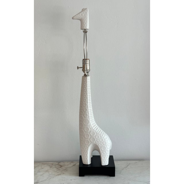Early 21st Century Jonathan Adler Ceramic Giraffe Lamp For Sale - Image 5 of 11