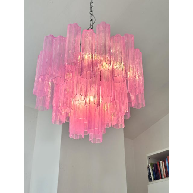 Pop Art Spectacular Fucsia “Tronchi” Murano Glass Chandelier D60 For Sale - Image 3 of 6