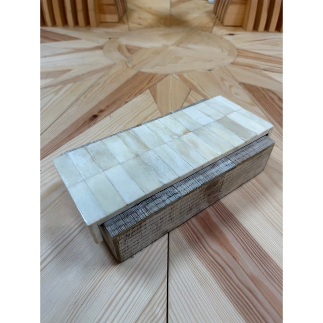 Modern Vintage Decorative Box With Mother-of-Pearl Mosaic Lid For Sale - Image 3 of 7