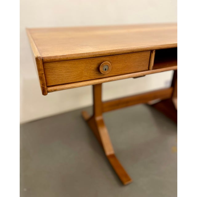 530 Series Desk by Gianfranco Frattini for Bernini, Italy, 1960s For Sale - Image 6 of 18