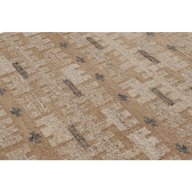 Looking for a custom size? For more information on customization capabilities, please reach out to custom@chairish.com....