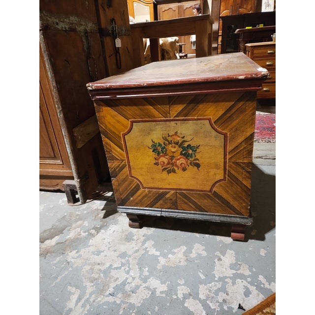 Mid-19th Century Alpine Painted Pine Blanket Chest For Sale In New Orleans - Image 6 of 6