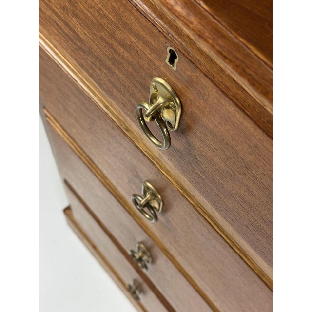 Chest of Drawers in Mahogany from Harrods For Sale - Image 14 of 17