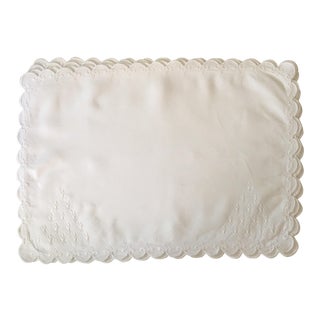 White Linen Placemats - Set of 4 For Sale